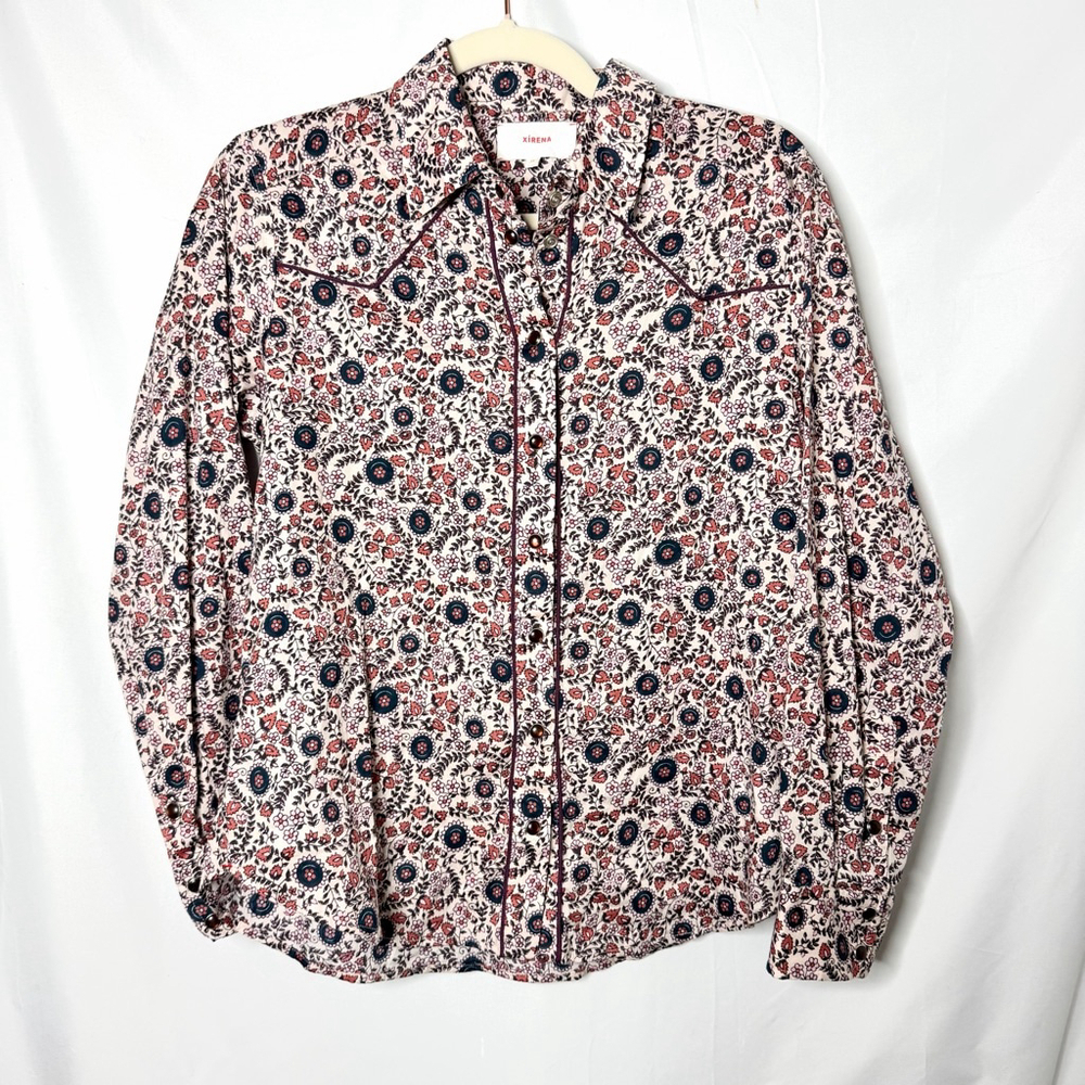 Xirena Floral Snap Button Down Shirt XS Beige Pink Navy Blue